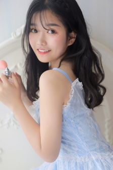 衣服一扯小兔子出来了